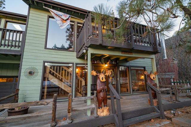 39470 Lake Dr, Big Bear CA: https://media.crmls.org/mediaz/2686dbda-2dbf-44ed-9614-325d12a03e0c.jpg