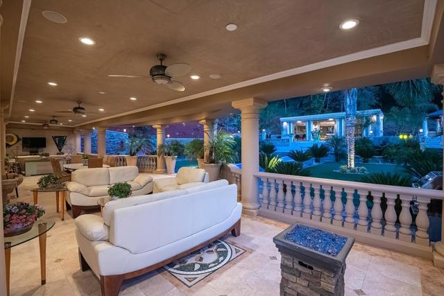 16840 Cypress Way, Los Gatos CA: https://media.crmls.org/mediaz/26875656-d680-47c8-84c6-941010068374.jpg