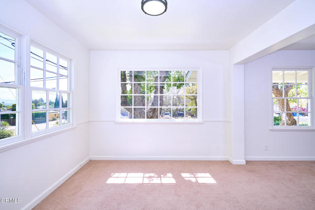 Detail Gallery Image 17 of 34 For 567 Mesa Dr, Camarillo,  CA 93010 - 3 Beds | 2 Baths