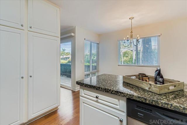 17147 W W Bernardo Dr, San Diego CA: https://media.crmls.org/mediaz/2687fd51-35b9-41ea-8e34-859e36a47fdc.jpg