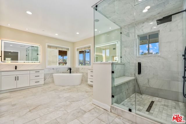 8041 Bulwer Drive, Los Angeles CA: https://media.crmls.org/mediaz/2688a410-6c60-4c43-88f7-0a883e6ea783.jpg