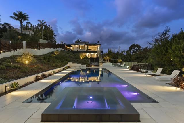 Detail Gallery Image 2 of 22 For 318 S Nardo, Solana Beach,  CA 92075 - 7 Beds | 7/1 Baths