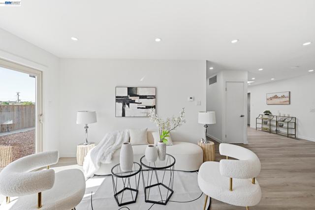 Image 28 of 51 For 1326 Vining Dr