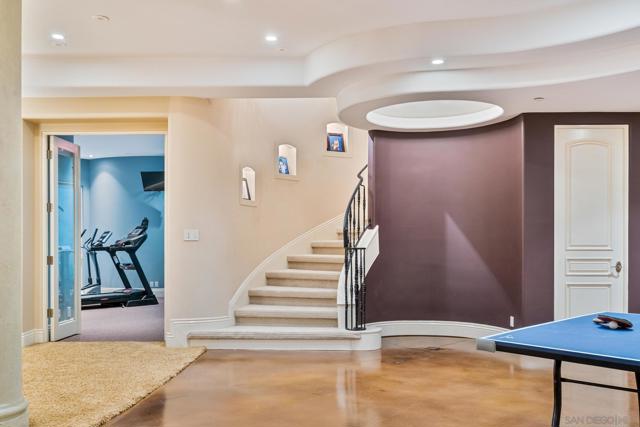 14380 Ciera Court, Poway CA: https://media.crmls.org/mediaz/268a2e64-13fa-4a3d-a663-0693e5215c04.jpg