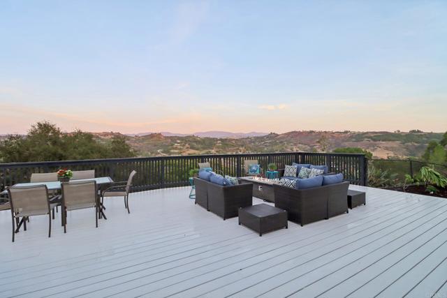 Detail Gallery Image 6 of 75 For 3053 Skycrest Dr, Fallbrook,  CA 92028 - 3 Beds | 2/1 Baths