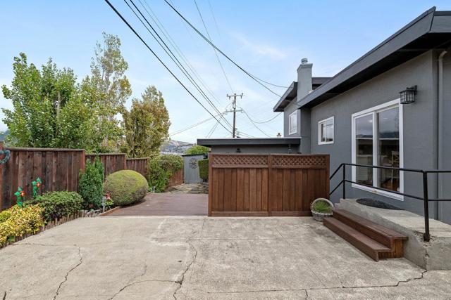 356 King Drive, South San Francisco CA: https://media.crmls.org/mediaz/268bffb6-4f7c-4650-8593-1a4587548517.jpg