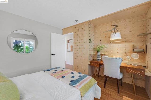 32212 Deborah Dr, Union City CA: https://media.crmls.org/mediaz/268c0459-0768-47d1-ab8c-af602edd8773.jpg