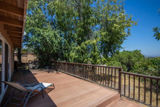 9103 Paradise Park Drive, Lakeside CA: https://media.crmls.org/mediaz/268d0a81-84d4-4fdb-8607-ae8c3dfe8020.jpg