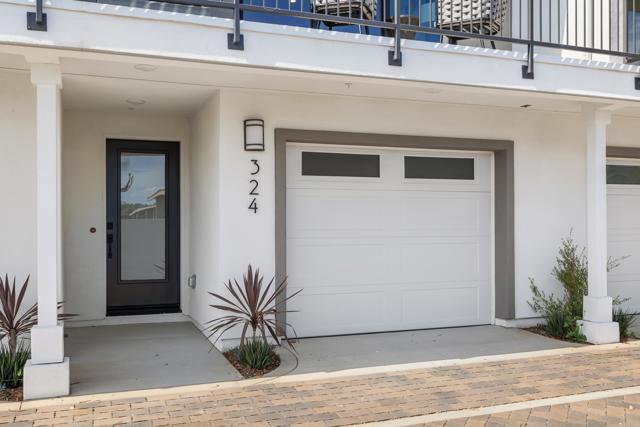 Detail Gallery Image 4 of 32 For 324 Chinquapin Ave, Carlsbad,  CA 92008 - 2 Beds | 2/1 Baths