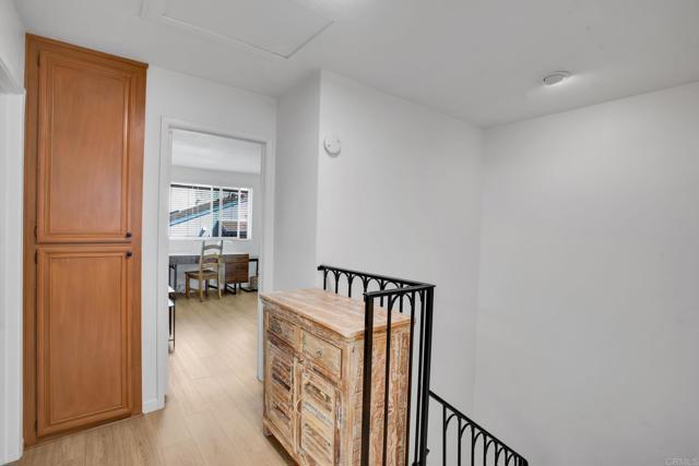 Detail Gallery Image 15 of 23 For 3380 Caminito Gandara, La Jolla,  CA 92037 - 3 Beds | 2/1 Baths