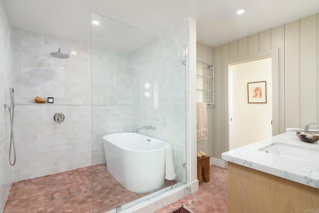 Image 16 of 34 For 6081 Avenida Chamnez