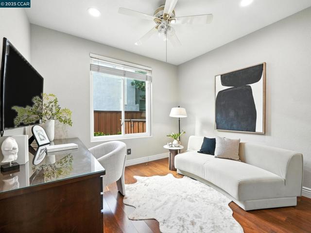 36309 Tunbridge Drive, Newark CA: https://media.crmls.org/mediaz/268ee354-1ae6-489a-b316-29766afd461f.jpg