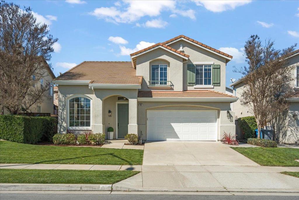 935 Oak Brook Way