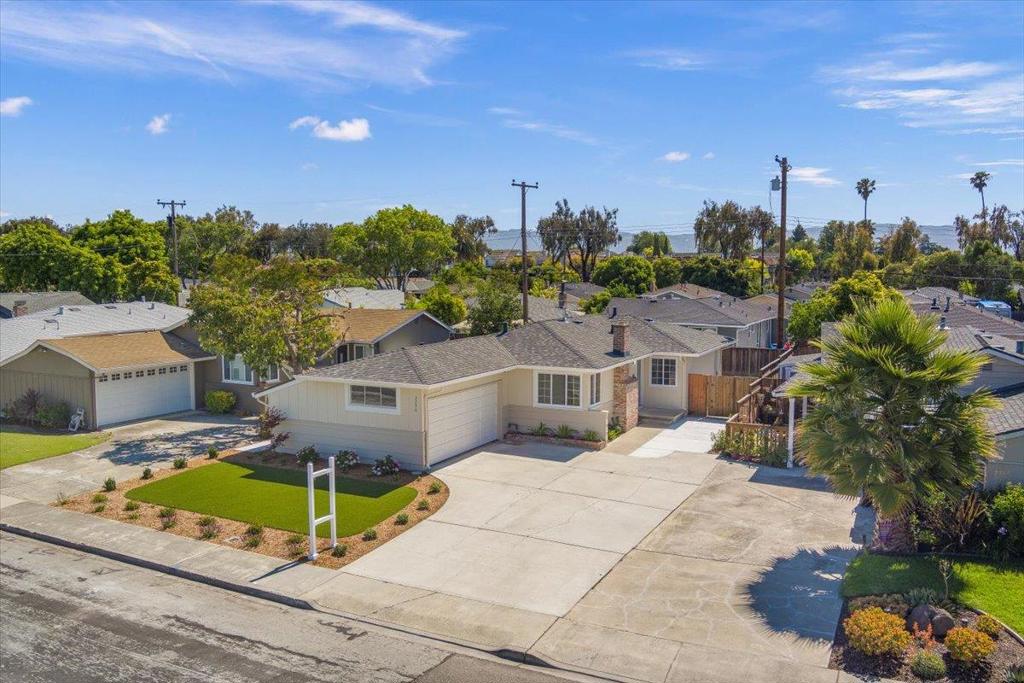 2206 San Antonio Place