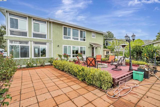 Image 2 of 55 For 370 Appian Way