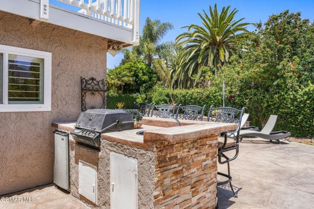 2607 Lander Court, Newbury Park CA: https://media.crmls.org/mediaz/2690ca67-d3c3-477f-aa1e-01a701920de8.jpg