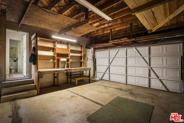 3865 Brunswick Avenue, Los Angeles CA: https://media.crmls.org/mediaz/2690e426-a3e7-444e-9b9a-f6688f8734e4.jpg