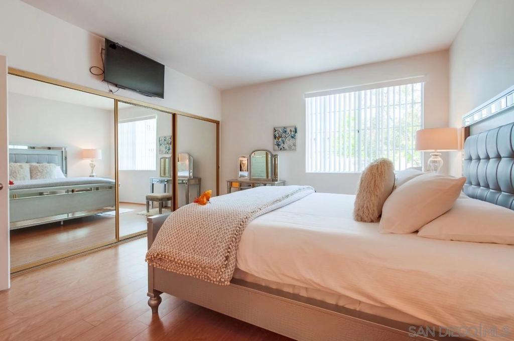 MLS #250042616SD image #24