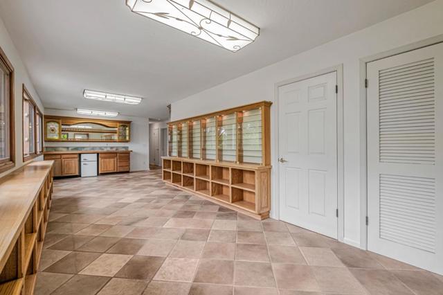 425 Vista Del Mar Drive, Aptos CA: https://media.crmls.org/mediaz/2691f74e-578a-4a69-8bd5-330afa276a0f.jpg