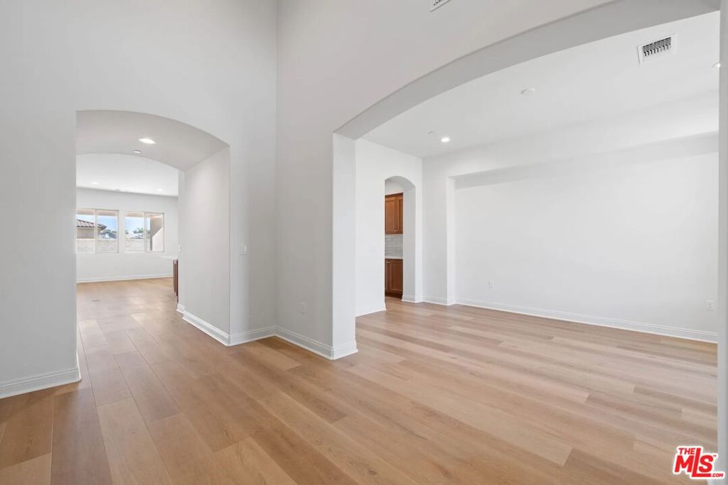 MLS #25619717 image #6