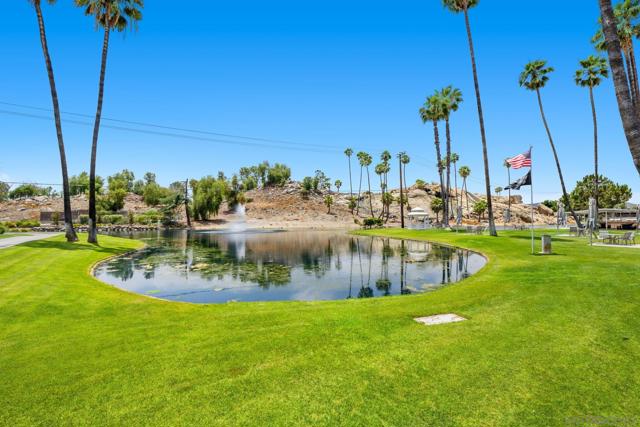 5001 W Florida Avenue, Hemet CA: https://media.crmls.org/mediaz/26928b2d-9ed9-4d76-8613-3f1ba1b2edae.jpg