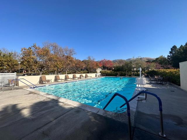 8356 Charbono Court, San Jose CA: https://media.crmls.org/mediaz/2692e0b4-9ad7-4148-92e3-eb049a12ef41.jpg