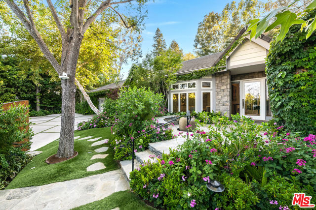 19012 Dorlon Drive photo 5
