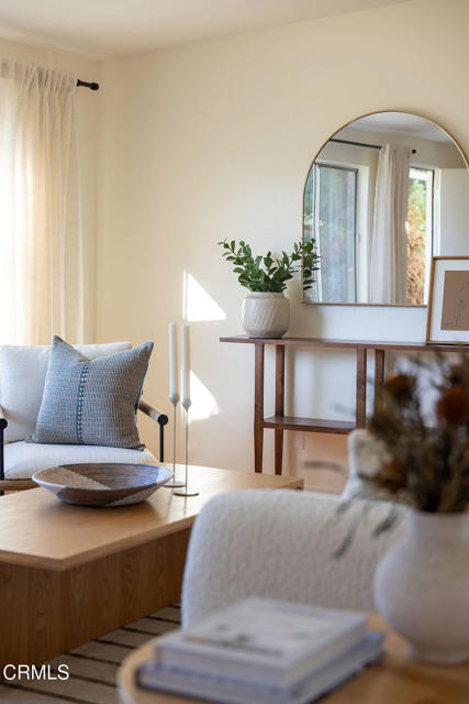 Detail Gallery Image 21 of 36 For 570 Apple Grove Ln, Santa Barbara,  CA 93105 - 6 Beds | 2 Baths