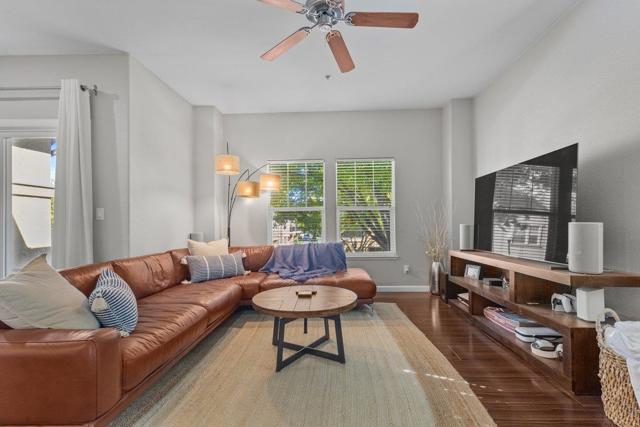 3301 N Park Drive, Sacramento CA: https://media.crmls.org/mediaz/26951010-44e2-4949-89d3-4ddd90ff6cf6.jpg