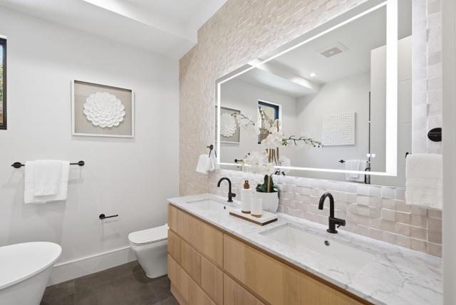 543 Tennyson Avenue, Palo Alto CA: https://media.crmls.org/mediaz/2695585b-e8a6-4012-a6a7-1a63664f9d07.jpg