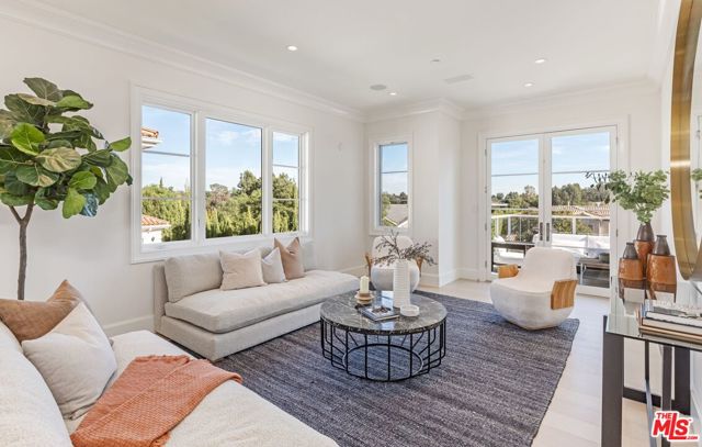 Drew Fenton | 755 Napoli Drive Pacific Palisades CA | MLS: 6907335