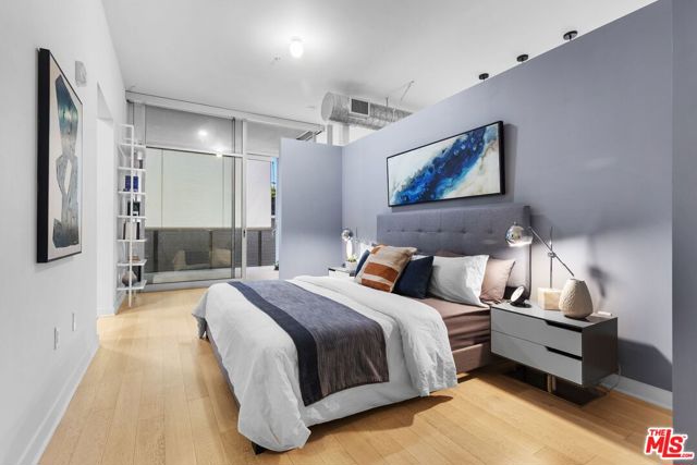 4080 Glencoe Avenue, Marina del Rey CA: https://media.crmls.org/mediaz/2695b0a1-57c7-482b-ac2e-5ca0c6e0f36f.jpg