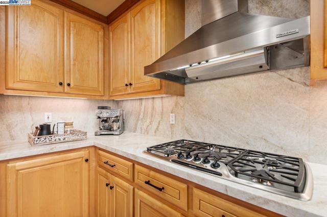 3029 Alburni Ct, Pleasanton CA: https://media.crmls.org/mediaz/2697074b-e76e-4fe9-b9d7-181659413990.jpg