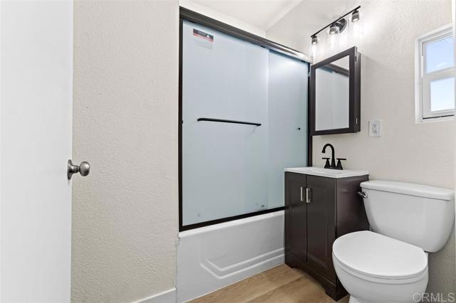 Image 14 of 21 For 432 Billow Drive