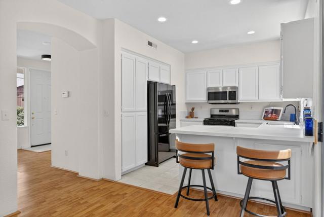 612 Villa Centre Way, San Jose CA: https://media.crmls.org/mediaz/269788d0-fafa-462b-9124-e783f19b6441.jpg