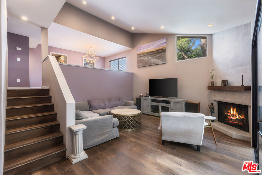 15161 Magnolia Boulevard #F