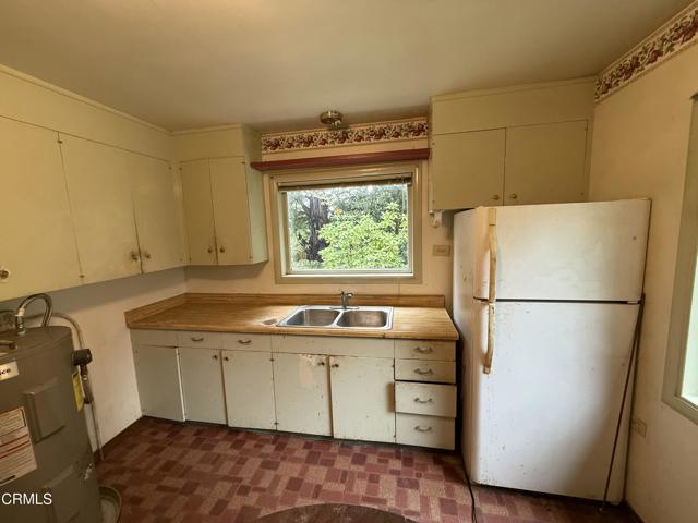 31750 Pudding Creek Road, Fort Bragg CA: https://media.crmls.org/mediaz/269807de-0689-4fba-9c32-73246633b375.jpg