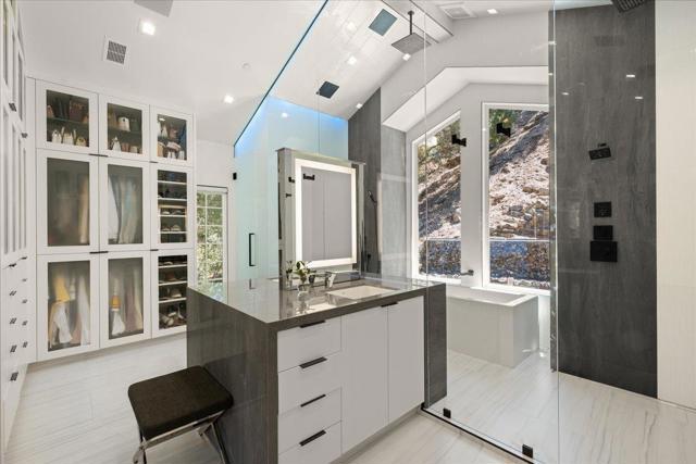 Image 38 of 81 For 17203 Deer Park Road
