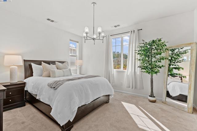 663 Falling Star Drive, Martinez CA: https://media.crmls.org/mediaz/26992a95-601e-44c5-b3a0-d55ffcb6181d.jpg