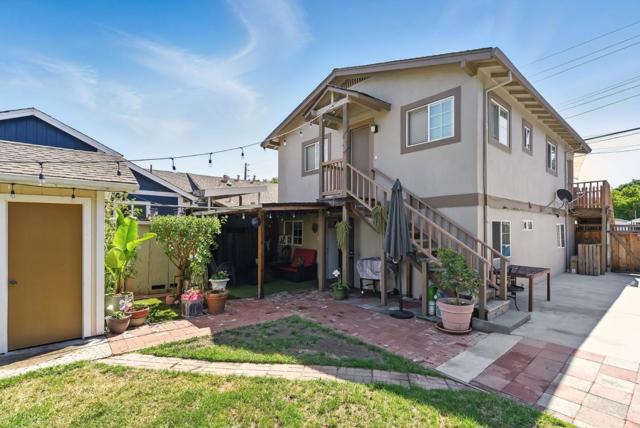109 Dumbarton Avenue, Redwood City CA: https://media.crmls.org/mediaz/2699c009-9615-489b-bb24-24baf82f0324.jpg