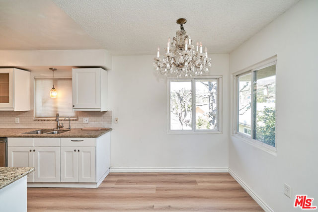 12129 Beverly Boulevard, Whittier CA: https://media.crmls.org/mediaz/2699dfae-c0e7-4d9f-b783-9b364b98dab5.jpg