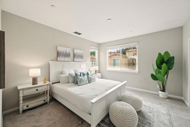26540 Hayward Boulevard, Hayward CA: https://media.crmls.org/mediaz/269a162c-137c-4c85-9132-504606fceab0.jpg