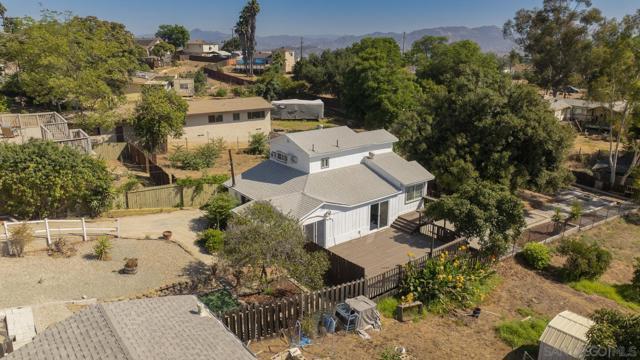 8545 Gardena Rd, Lakeside CA: https://media.crmls.org/mediaz/269a3dcb-c7b4-4751-822e-9d569e3edf26.jpg