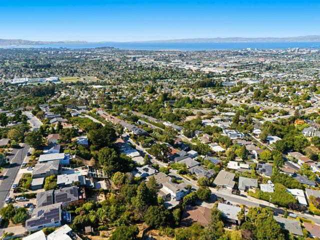 2310 Wooster Avenue, Belmont CA: https://media.crmls.org/mediaz/269afa87-3f08-47d2-937c-2a5b72d95f79.jpg