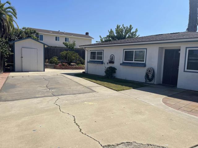 Detail Gallery Image 34 of 43 For 5676 Chateau Dr, San Diego,  CA 92117 - 7 Beds | 3/2 Baths