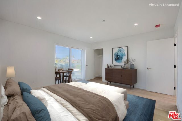 1636 Longwood Avenue, Los Angeles CA: https://media.crmls.org/mediaz/269b0335-95a8-46a5-856d-3d046140a7d2.jpg