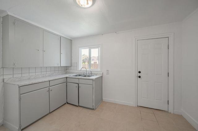 877 6th Avenue, San Bruno CA: https://media.crmls.org/mediaz/269b2e88-6e29-4b41-8d6b-f844f5582fd4.jpg