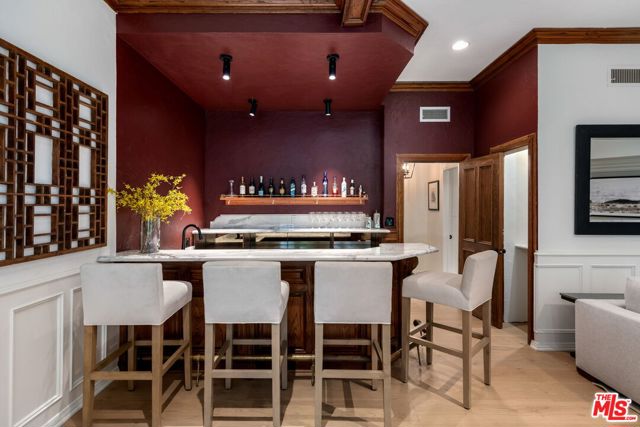 19159 Rosita Street, Tarzana CA: https://media.crmls.org/mediaz/269ba422-e60c-4e6c-aada-621a9ffc8508.jpg