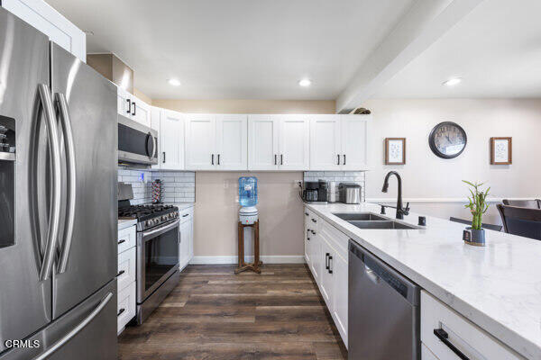 107 Sonoma Lane, Santa Paula CA: https://media.crmls.org/mediaz/269ccebc-c3e3-437a-a22b-40b7dffd0f1a.jpg