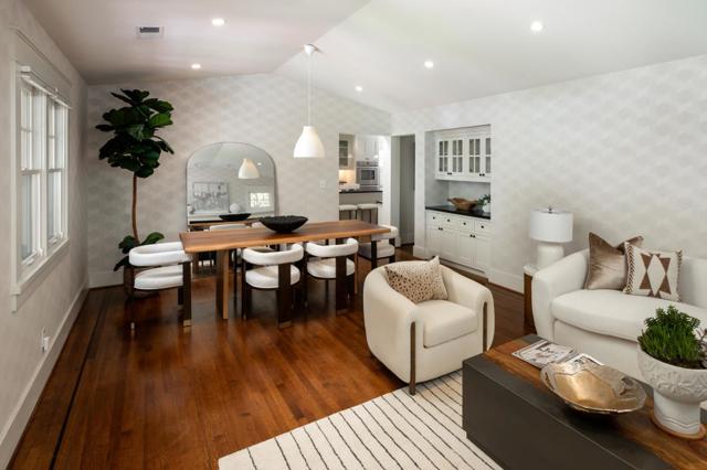 555 Hermosa Way, Menlo Park CA: https://media.crmls.org/mediaz/269cfc29-730e-464e-918f-4d76a01a5050.jpg